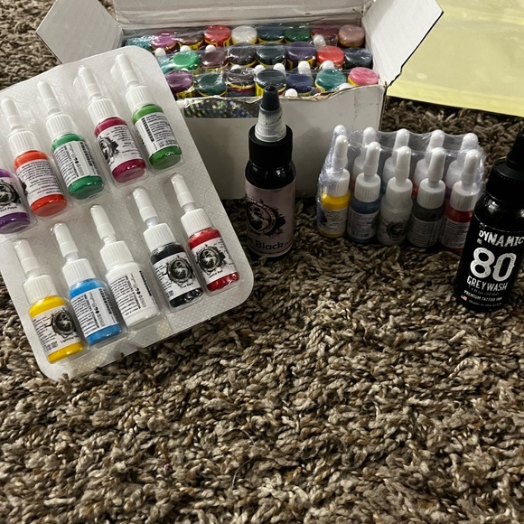 Tattoo Kit with Ink Set and Guide - Picture 4 of 10